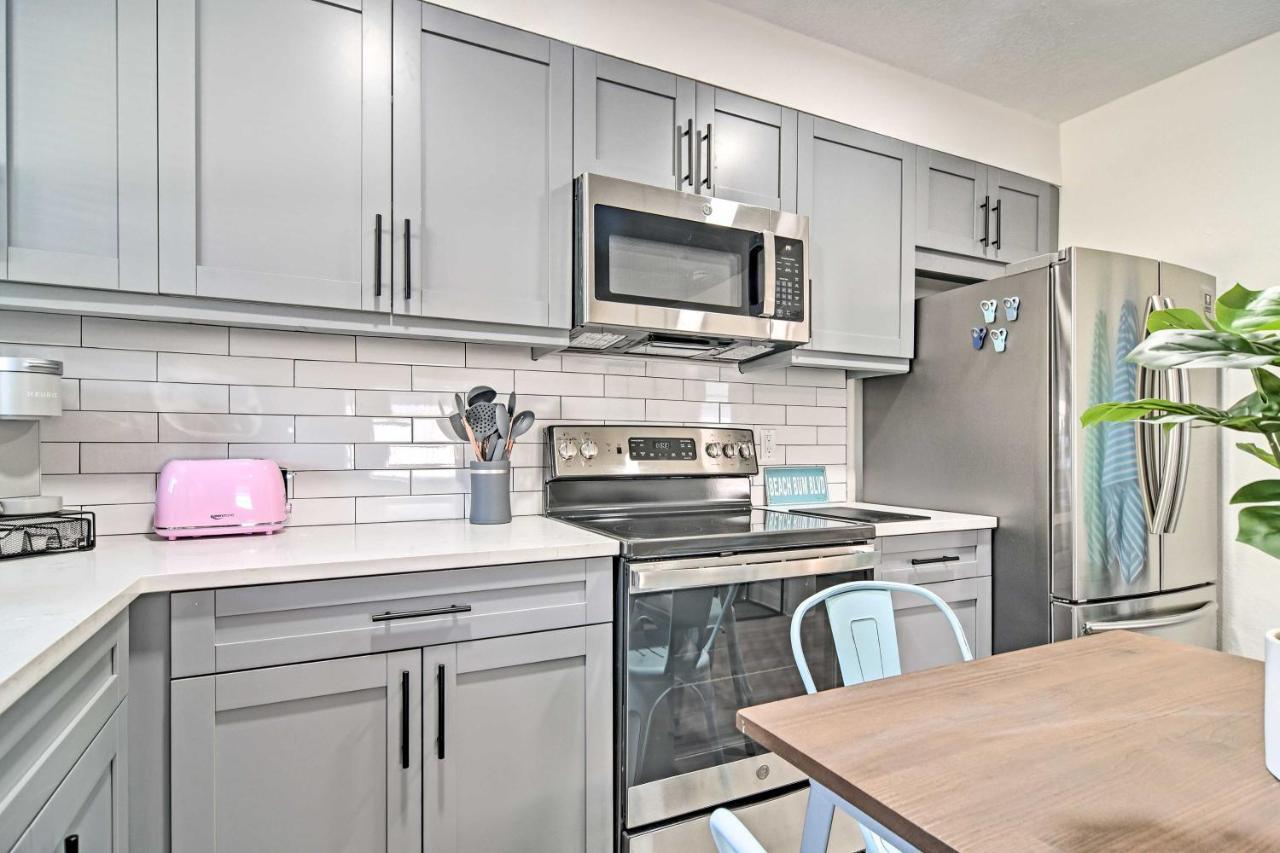Well-Appointed Madeira Beach Condo With Patio! St. Pete Beach Eksteriør billede